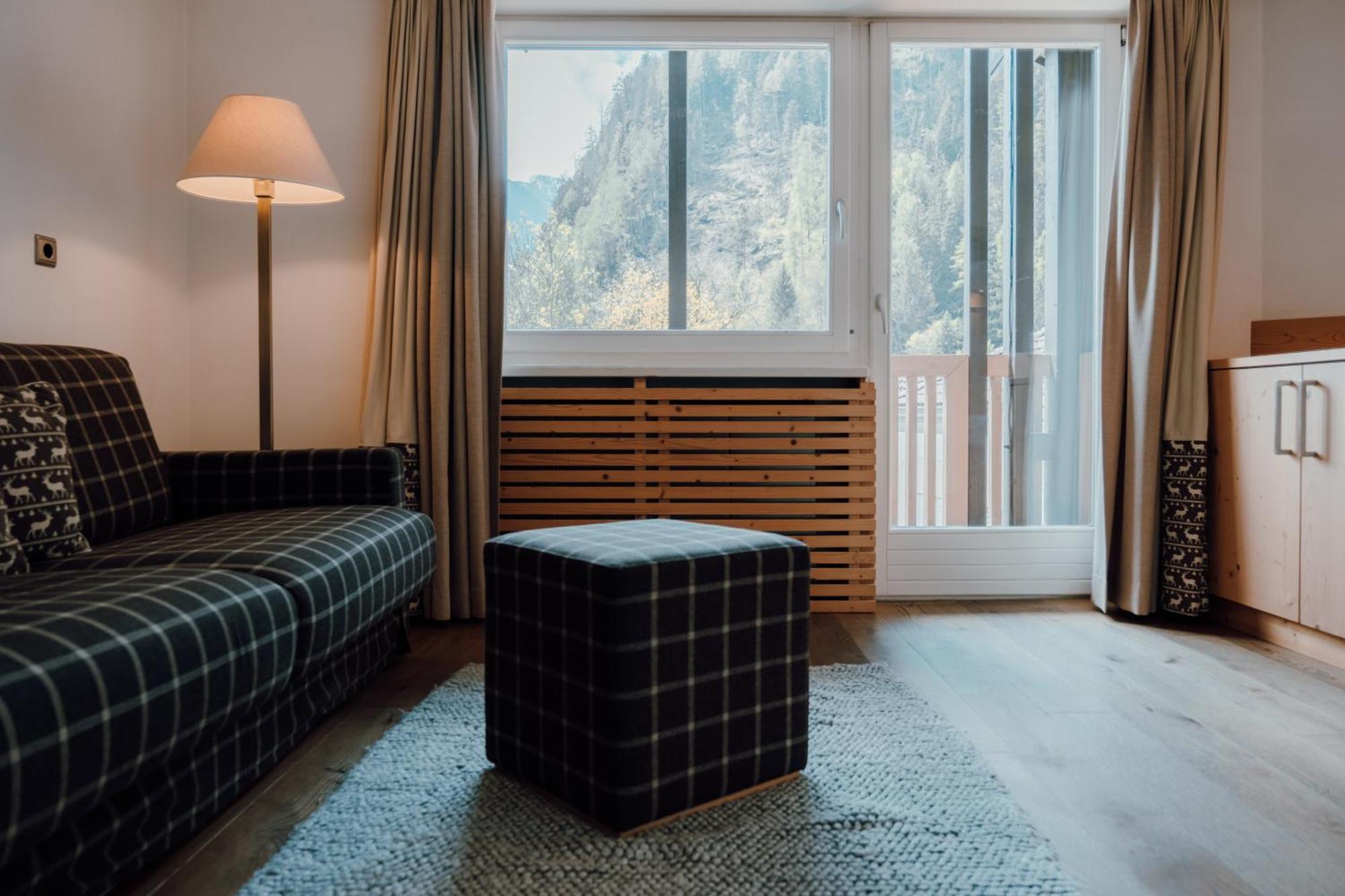 Residence Hotel Alpinum Campo Tures Ngoại thất bức ảnh