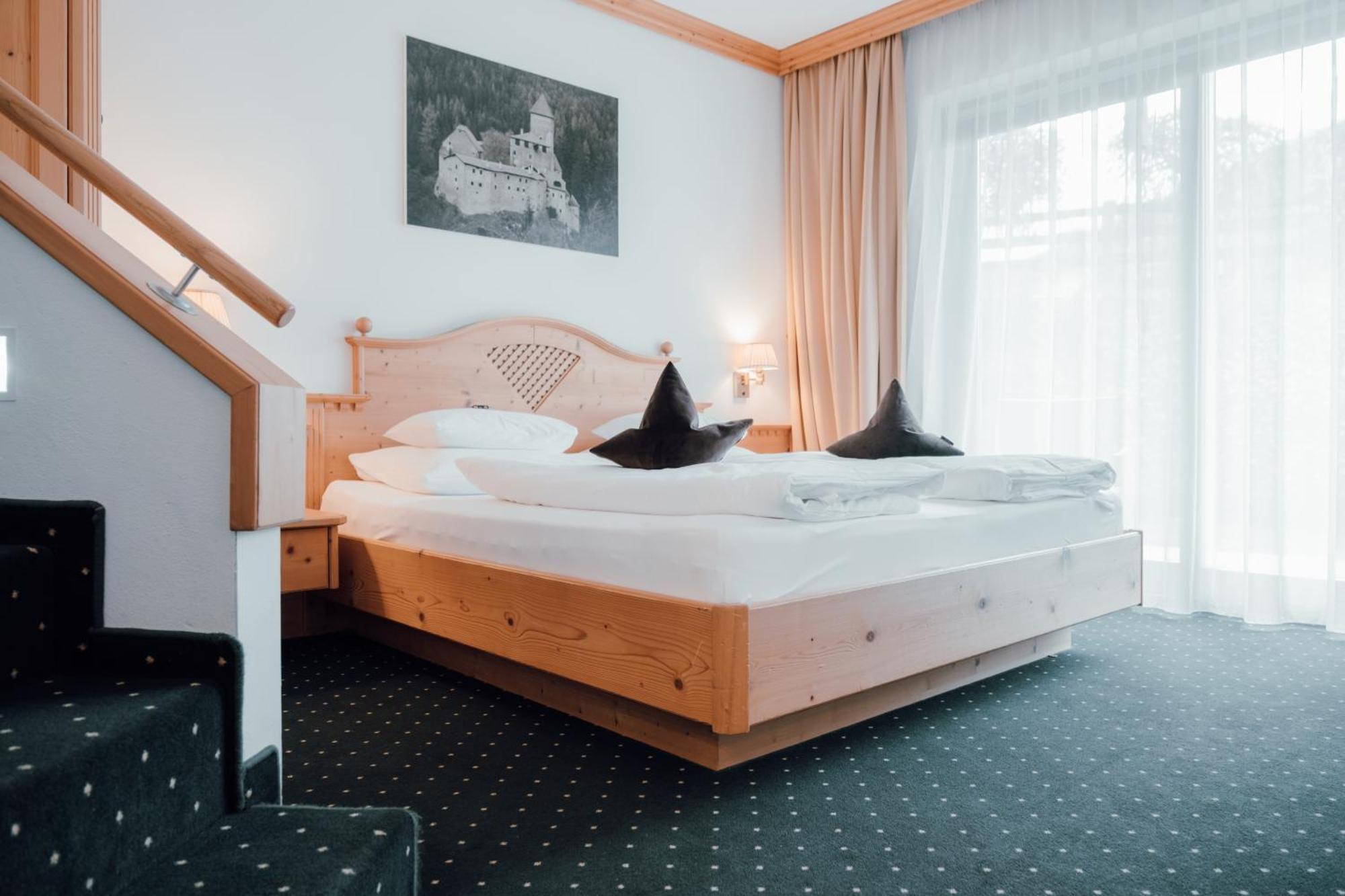 Residence Hotel Alpinum Campo Tures Ngoại thất bức ảnh