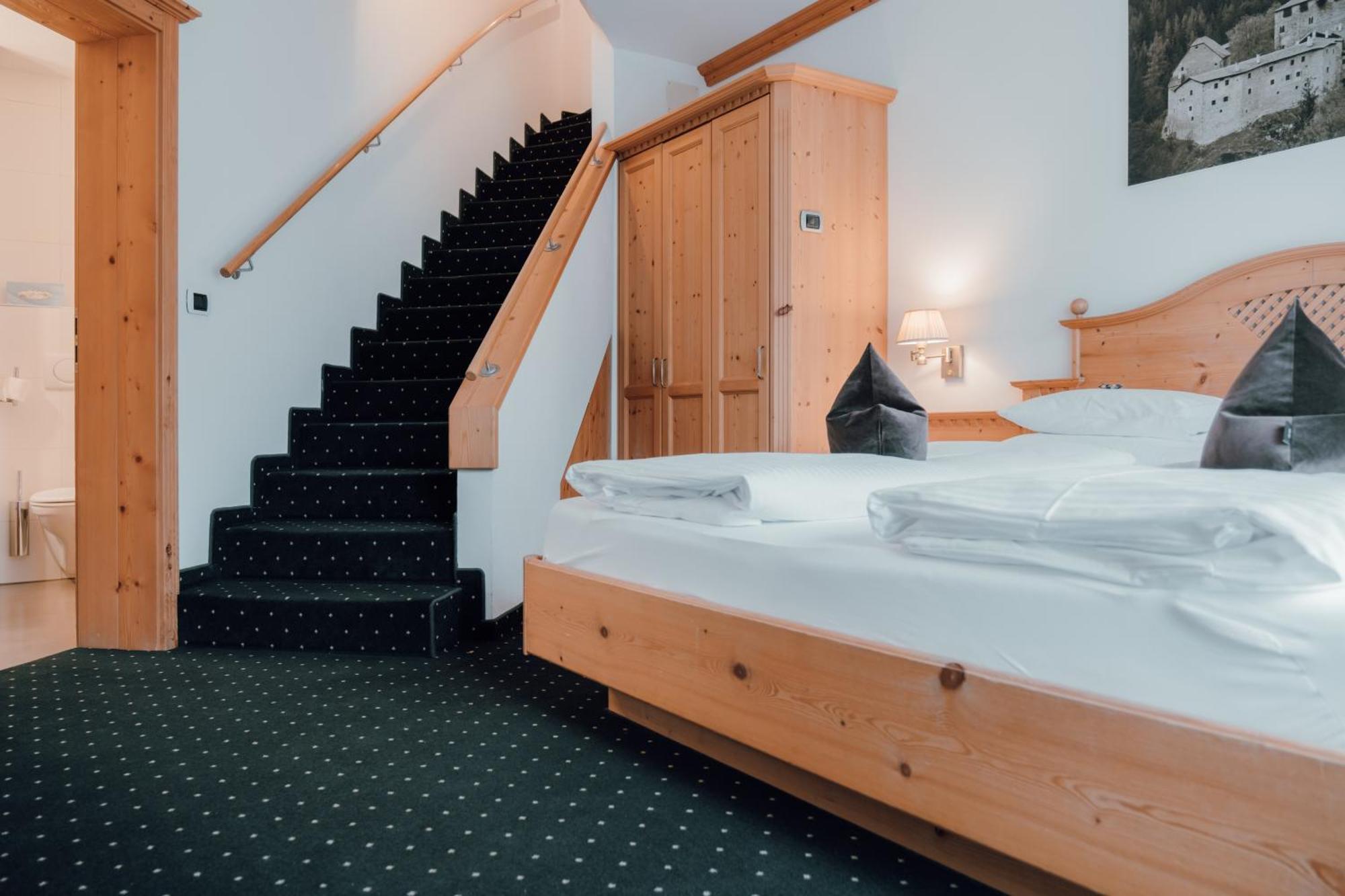 Residence Hotel Alpinum Campo Tures Ngoại thất bức ảnh